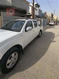 نيسان نافارا